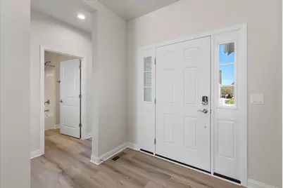 394  Sandy Cir, Pewaukee, WI 53072 - Photo 30