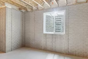 394 Sandy Cir, Pewaukee, WI 53072 - Photo 32