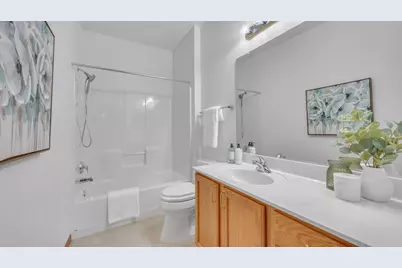 4039  Hazelnut Ct, Sheboygan, WI 53081 - Photo 12