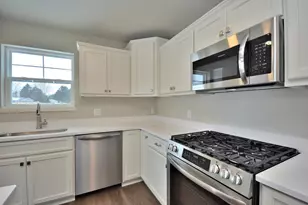 1121 Elderberry Rd, Oconomowoc, WI 53066 - Photo 22