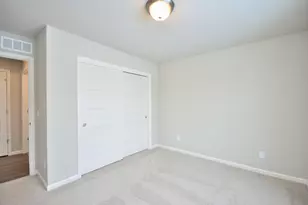 1121 Elderberry Rd, Oconomowoc, WI 53066 - Photo 8