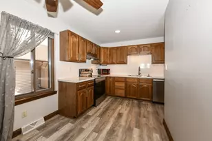 4844 S 19th St, Milwaukee, WI 53221 - Photo 4