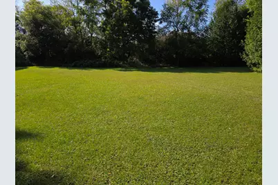 420 E Church St, Mishicot, WI 54228 - Photo 8