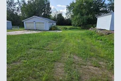 420 E Church St, Mishicot, WI 54228 - Photo 2