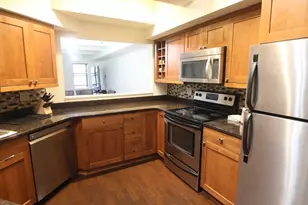 270 E Highland Ave, Milwaukee, WI 53202 - Photo 10