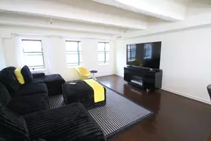 270 E Highland Ave, Milwaukee, WI 53202 - Photo 2