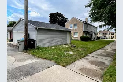 4006 N 41st St #4008, Milwaukee, WI 53216 - Photo 2