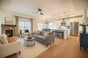 478 Woodside Ct, West Bend, WI 53095 - Photo 2