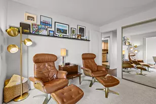 2525 S Shore Dr, Milwaukee, WI 53207 - Photo 38