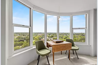 2525 S Shore Dr #14C, Milwaukee, WI 53207 - Photo 18