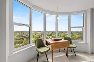 2525 S Shore Dr, Milwaukee, WI 53207 - Photo 18