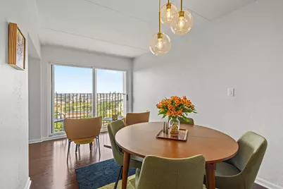 2525 S Shore Dr #14C, Milwaukee, WI 53207 - Photo 30