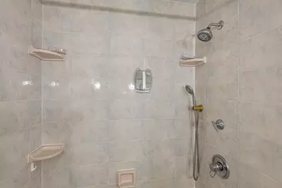 2525 S Shore Dr #14C, Milwaukee, WI 53207 - Photo 42