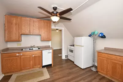 2218 E Eden Pl, Saint Francis, WI 53235 - Photo 10