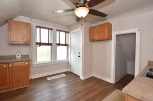 2218 E Eden Pl, Saint Francis, WI 53235 - Photo 12