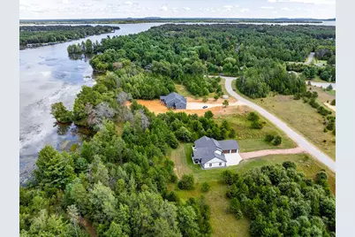 W5730  Waterstone Ln, Germantown, WI 53950 - Photo 2