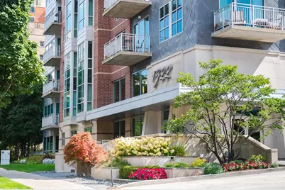 1522 N Prospect Ave #301, Milwaukee, WI 53202 - Photo 1