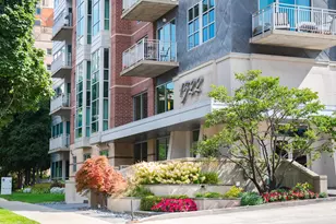 1522 N Prospect Ave, Milwaukee, WI 53202 - Photo 1