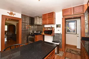 W187N12796 Fond du Lac Ave, Germantown, WI 53022 - Photo 8