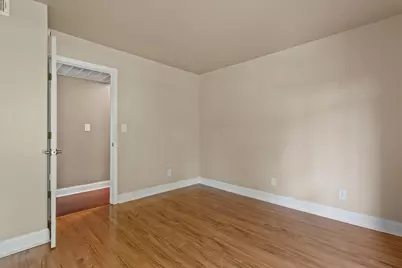 2230 W Good Hope Rd #25, Glendale, WI 53209 - Photo 16