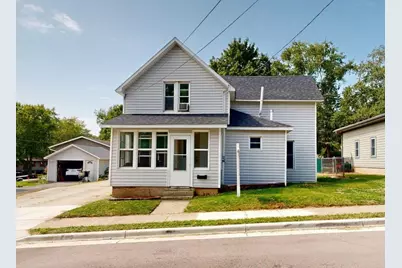 605  Nelson St, Fort Atkinson, WI 53538 - Photo 1