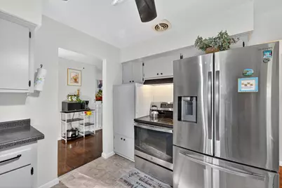 4564 N 101st St, Wauwatosa, WI 53225 - Photo 12