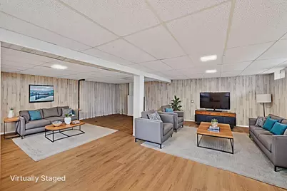 4564 N 101st St, Wauwatosa, WI 53225 - Photo 28