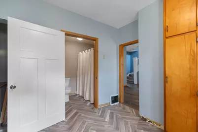 903  Wells St, Marinette, WI 54143 - Photo 16