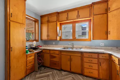 903  Wells St, Marinette, WI 54143 - Photo 14