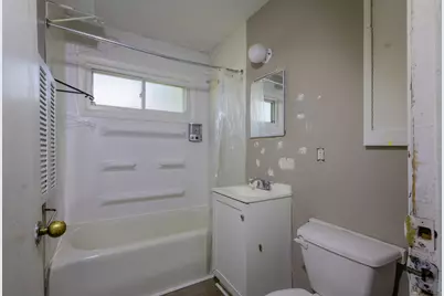 4738 N 20th St, Milwaukee, WI 53209 - Photo 6