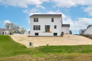 9546 S Bergamont Dr, Franklin, WI 53132 - Photo 50