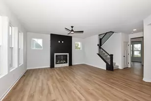 9546 S Bergamont Dr, Franklin, WI 53132 - Photo 12