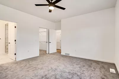 935  Crockett Dr, Holmen, WI 54636 - Photo 22