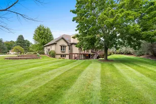 2101 Hunters Ridge Ct, Manitowoc, WI 54220 - Photo 84