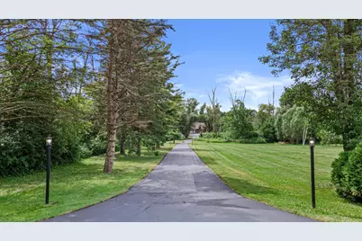 1465 W County Line Rd, River Hills, WI 53217 - Photo 36