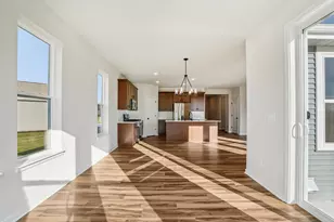 9636 S Sophia Ct, Franklin, WI 53132 - Photo 12