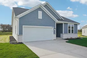 9636 S Sophia Ct, Franklin, WI 53132 - Photo 2