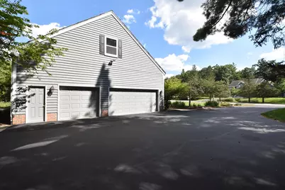 389  Juniper Ct, Delafield, WI 53018 - Photo 68