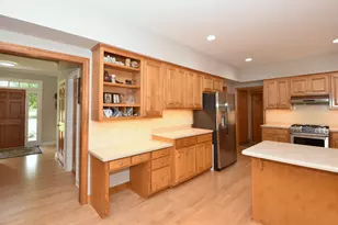 389 Juniper Ct, Delafield, WI 53018 - Photo 18