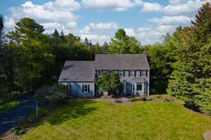 389 Juniper Ct, Delafield, WI 53018 - Photo 2