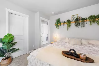 2519  Stonebrook Dr, Sheboygan, WI 53081 - Photo 16