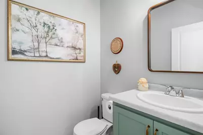 2519  Stonebrook Dr, Sheboygan, WI 53081 - Photo 10