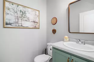 2519 Stonebrook Dr, Sheboygan, WI 53081 - Photo 10