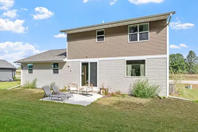 2519  Stonebrook Dr, Sheboygan, WI 53081 - Photo 26
