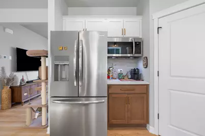 2519  Stonebrook Dr, Sheboygan, WI 53081 - Photo 4