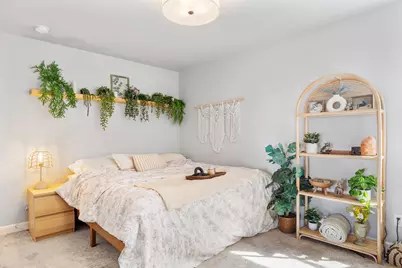 2519  Stonebrook Dr, Sheboygan, WI 53081 - Photo 14