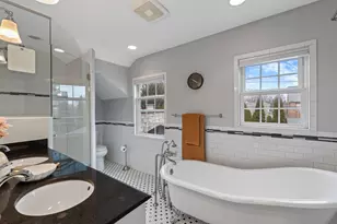 8302 Currie Ave, Wauwatosa, WI 53213 - Photo 22