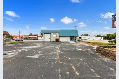 2904  Calumet Ave, Manitowoc, WI 54220 - Photo 2