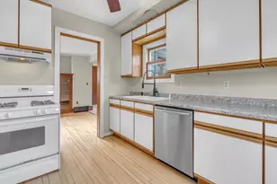 910 N 4th St, Sheboygan, WI 53081 - Photo 14