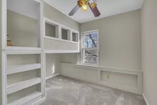 910 N 4th St, Sheboygan, WI 53081 - Photo 24